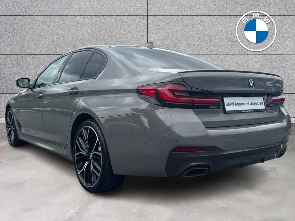 BMW 5-Series 530e M Sport Saloon - Image 3