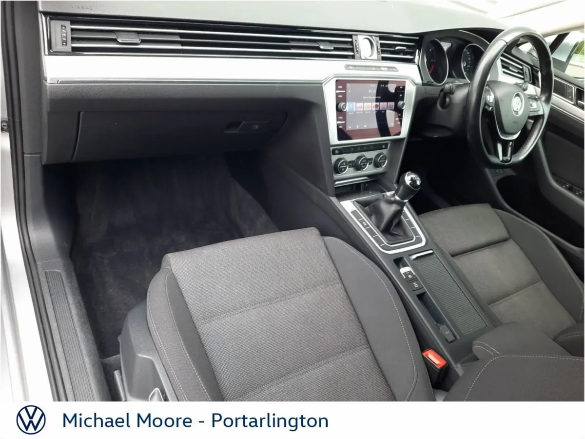 Volkswagen Passat 2.0 TDI 150HP Comfortline - Image 4