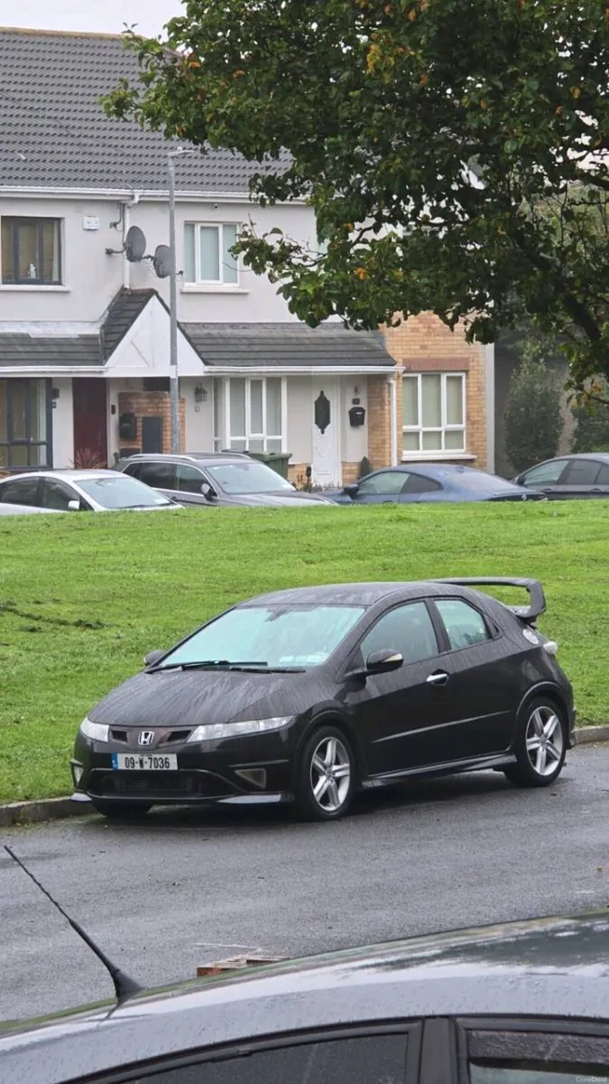 Honda Civic 2009 - Image 1