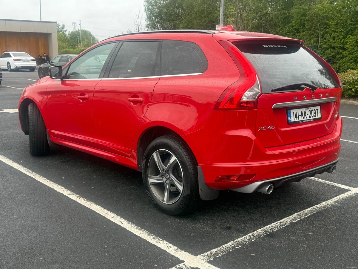 Volvo XC60 R-Design - Image 4