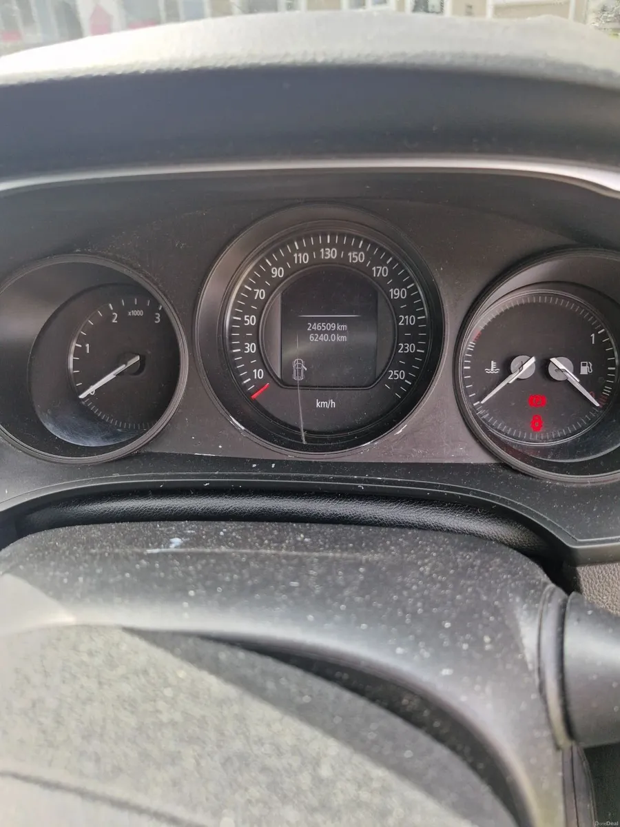 Renault Megane 2018 - Image 2