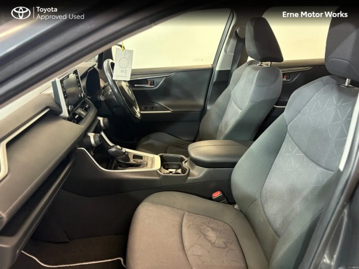 Toyota RAV4 RAV4 HYBRID LUNA 2WD REDUCED -1000 - Image 6