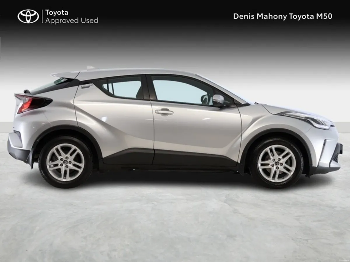 Toyota C-HR Sport Hybrid - Image 3