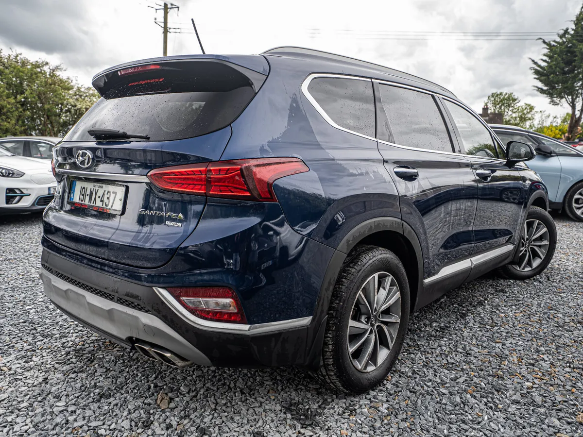 2019 Santa Fe 4WD Executive/High spec/Warranty - Image 3