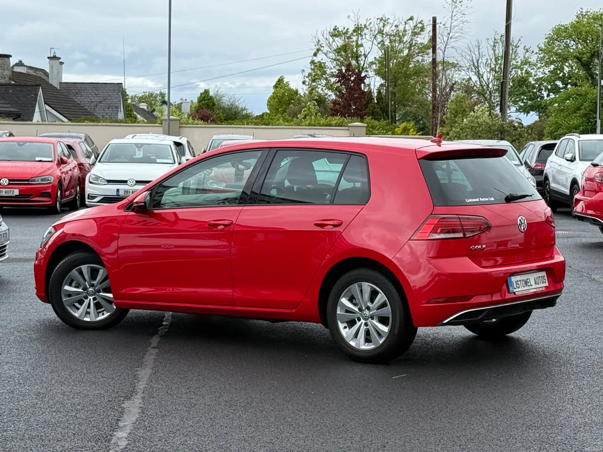 181 VW GOLF COMFORTLINE 1.2 PETROL AUTOMATIC - Image 3