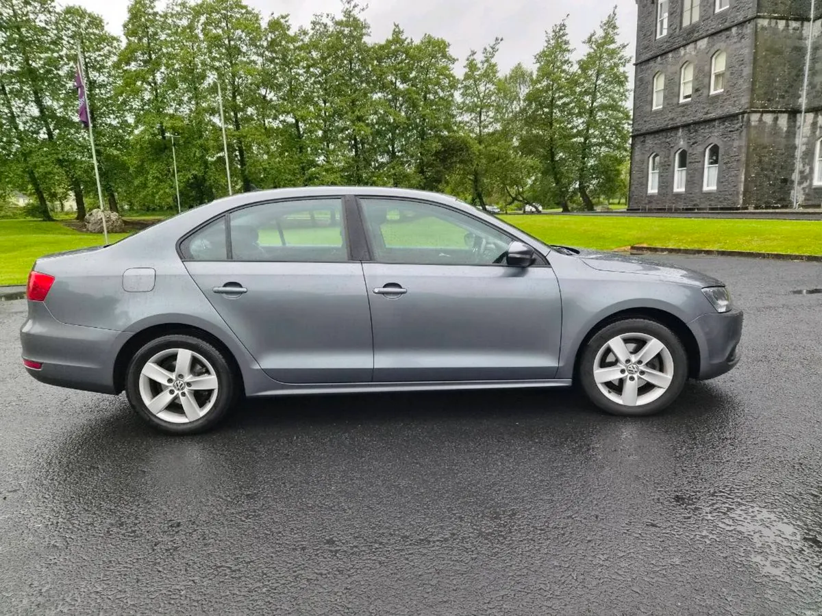 2012 VW Jetta, Comfortline, 1.6 Diesel. - Image 2