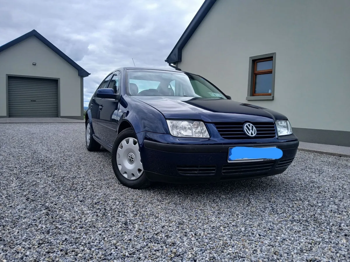 Volkswagen Bora 2005 - Image 1