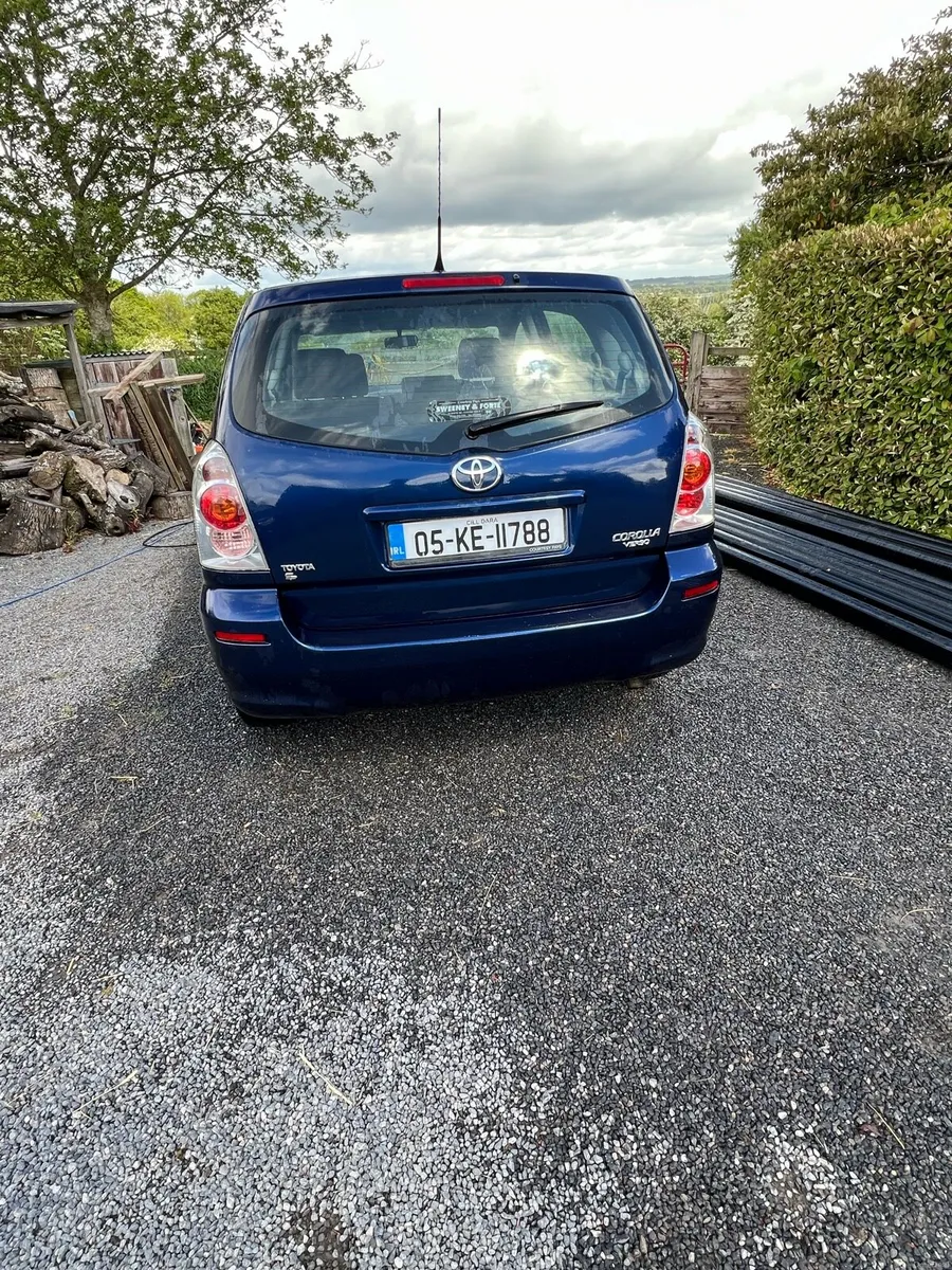 Toyota Corolla Verso - Image 2