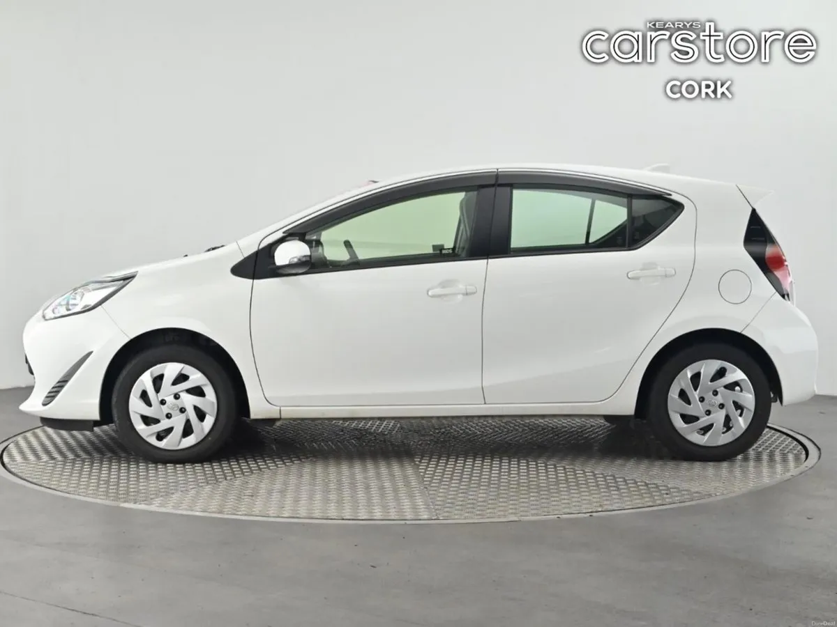 Toyota Aqua 1.5 Hybrid Auto - Image 6