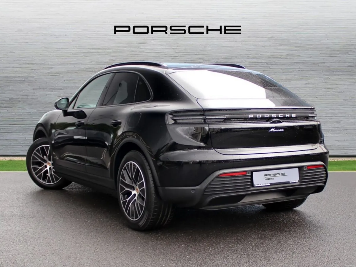 Porsche Macan Electric - Image 3