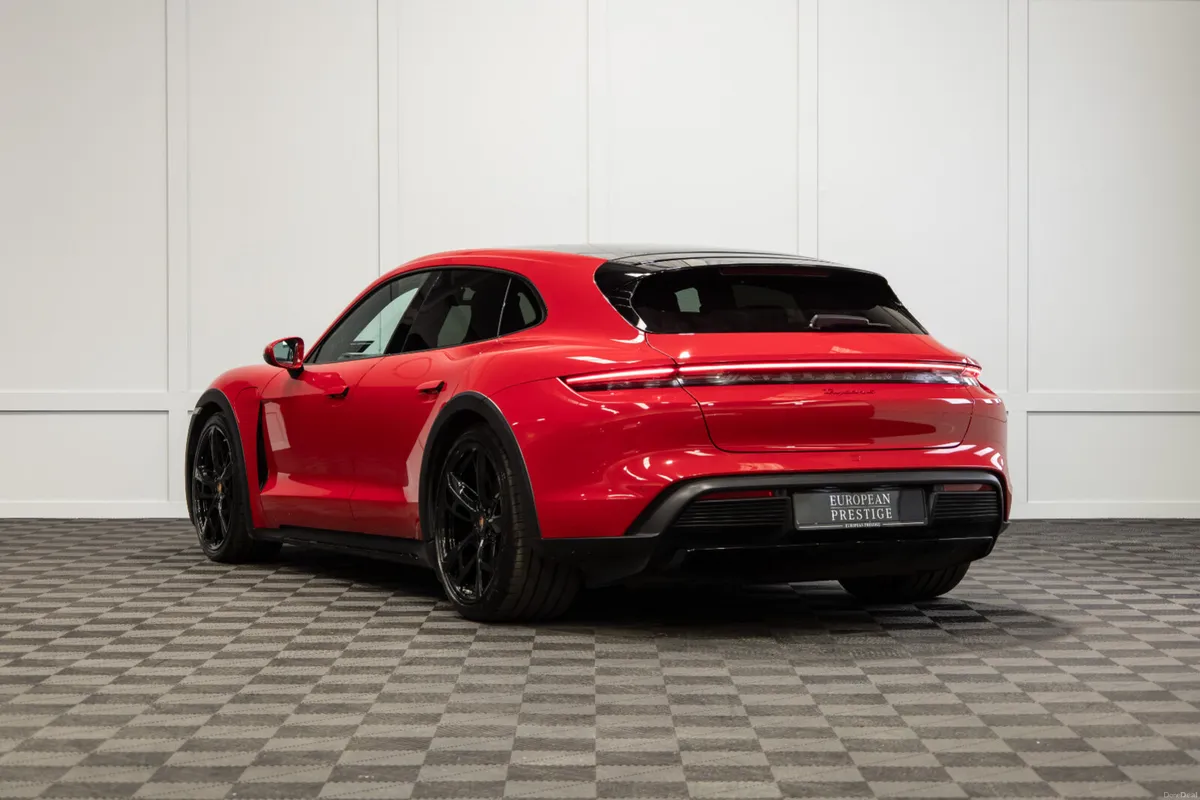 222 Porsche Taycan 4s Cross Turismo (93.4 kWh) - Image 4