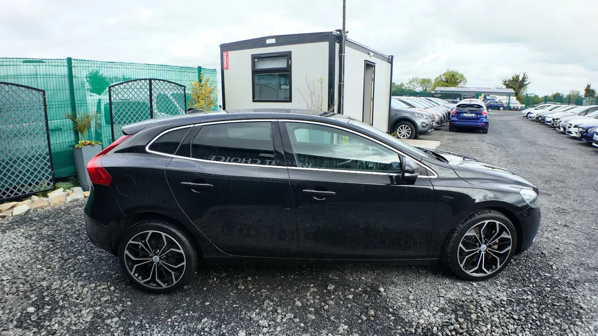 2015 Volvo V40 D2 Automatic NCT 02/27 - Image 4