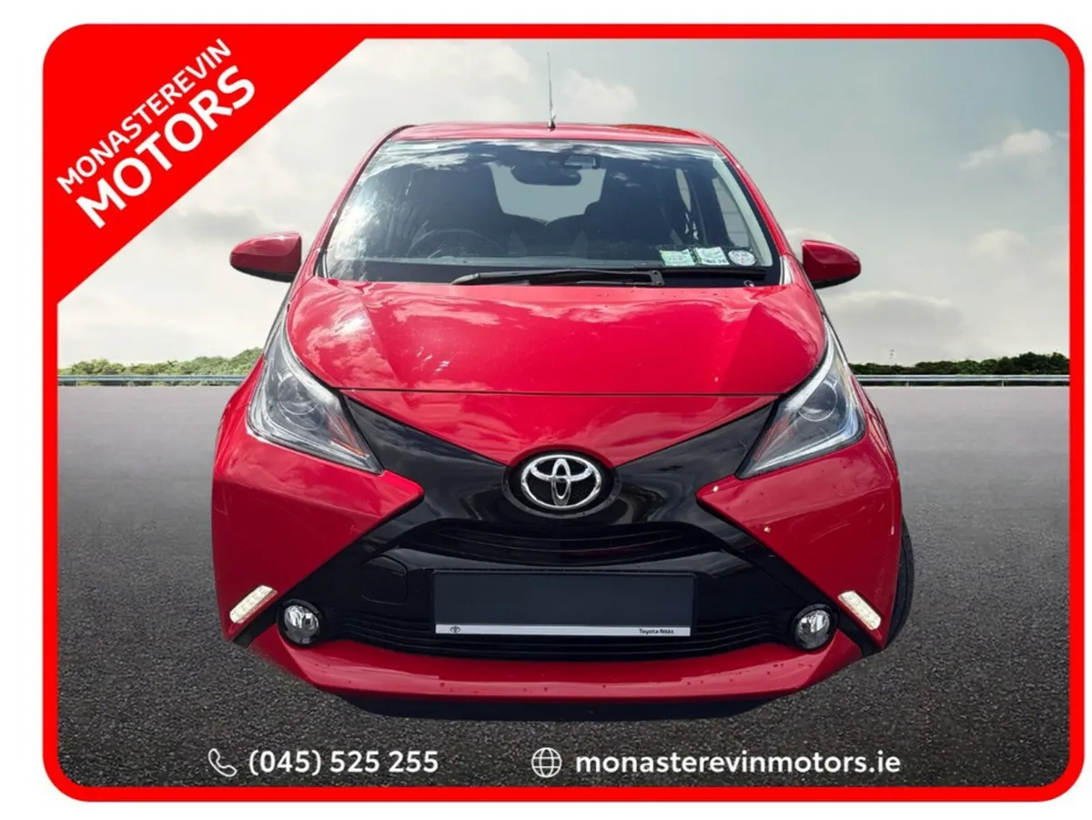 Toyota Aygo 1.0 X-PLAY 4DR - Image 5