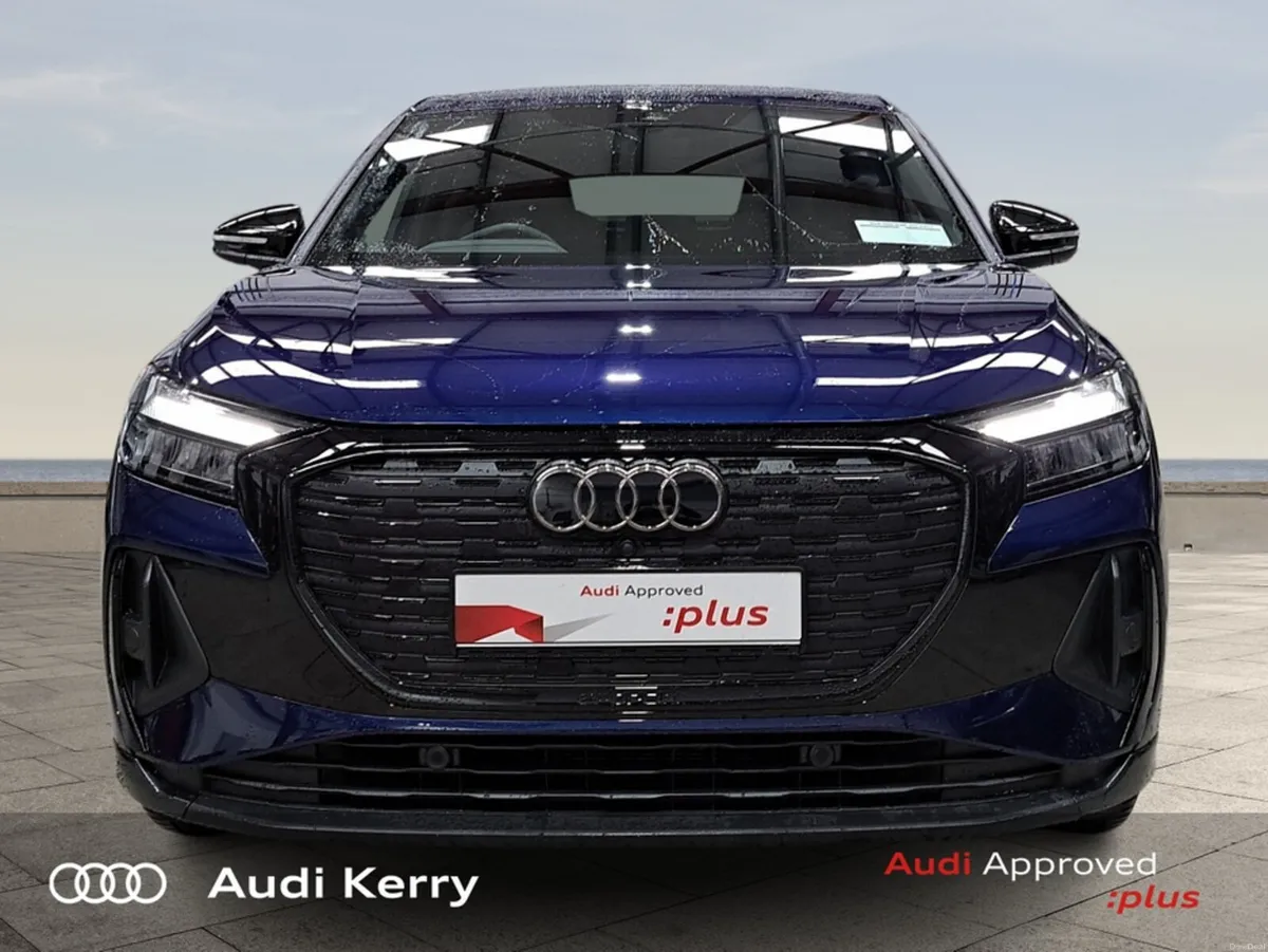 Audi Q4 e-tron Q4 E-TRON SPORTACK 45 BLACK EDITION - Image 2