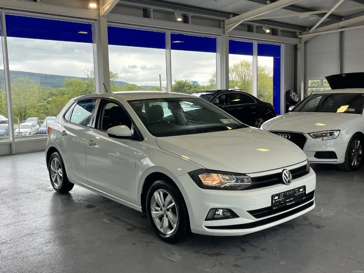 Volkswagen Polo TRENDLINE 1.0 MANUAL 5SPEED 65HP 5 - Image 3