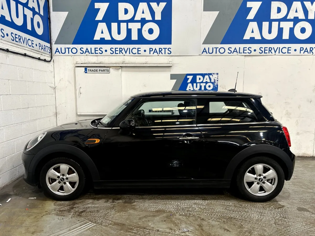 Mini Cooper HIGH SPEC 3DR COOPER 1.5 - Image 4