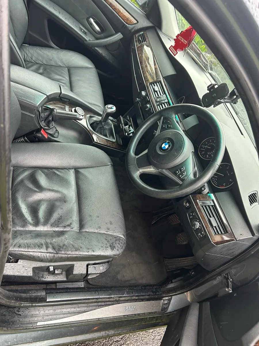 BMW E60 520d - Image 2