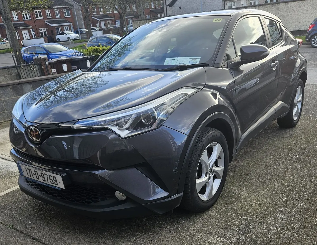 Toyota C-HR 2017 - Image 4