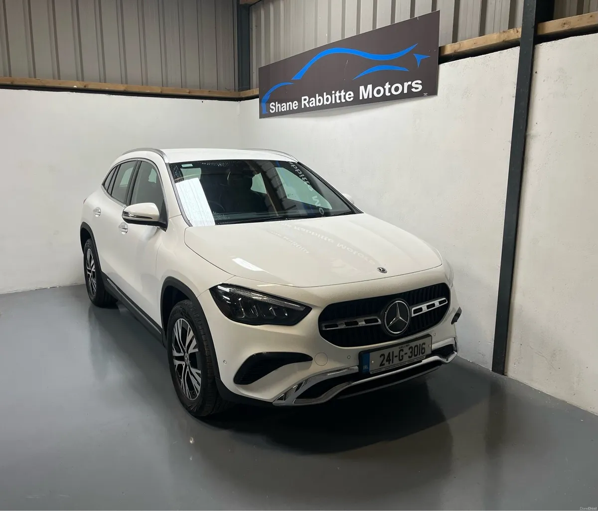 241 MERCEDES GLA180D PROGRESSIVE - Image 2