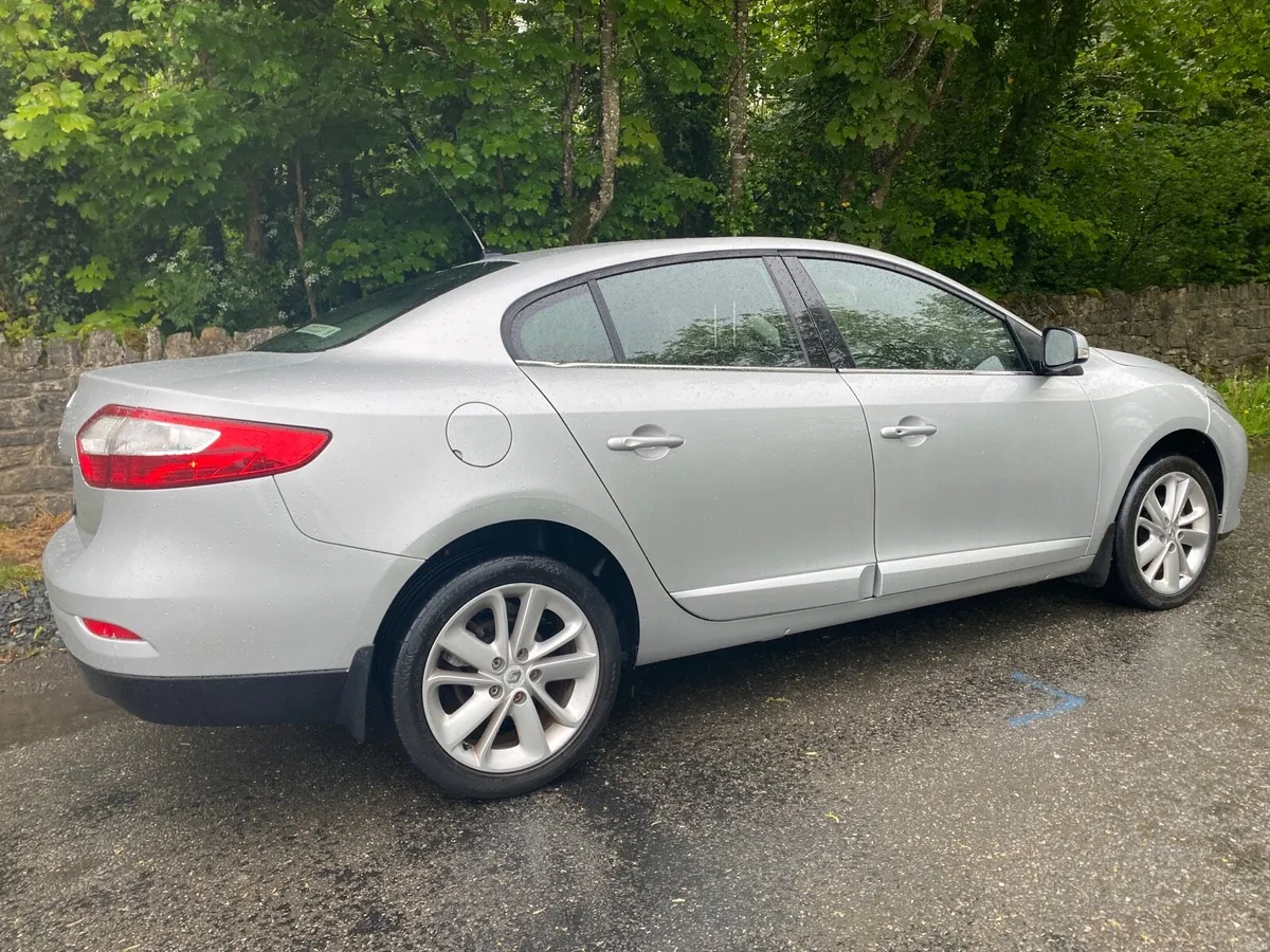 RENAULT FLUENCE - Image 2