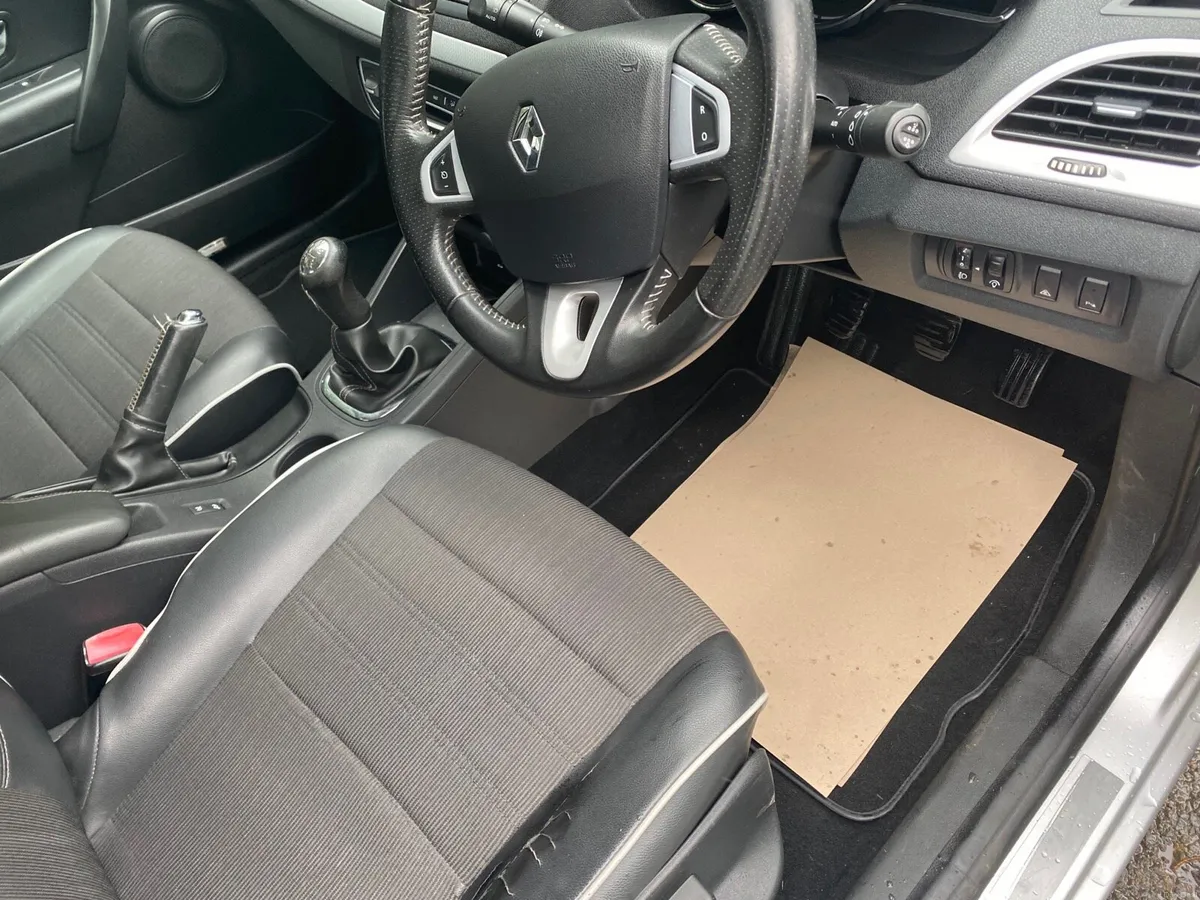 RENAULT FLUENCE - Image 4