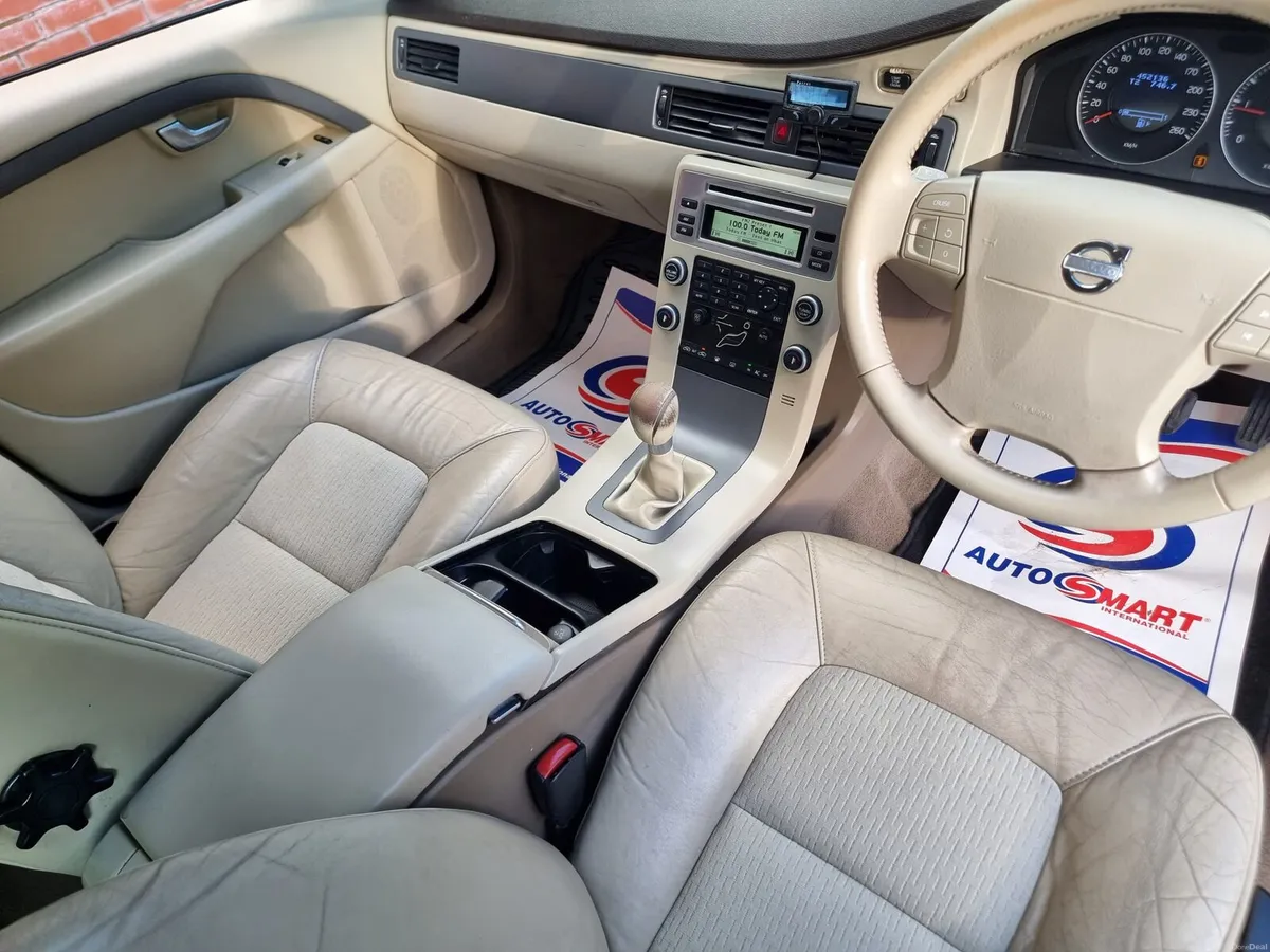 V70 volvo 2.0D - Image 5