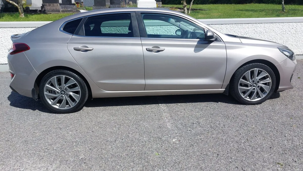 Hyundai i30 Hatchback - Image 1