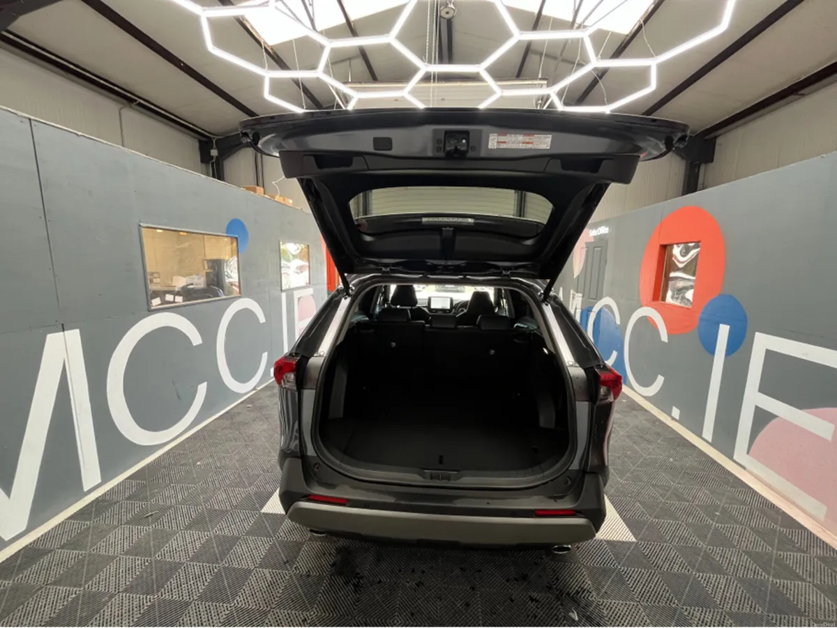 Toyota RAV4 2025 TOYOTA RAV4 HYBRID G 2.5 AUTOMATI - Image 3