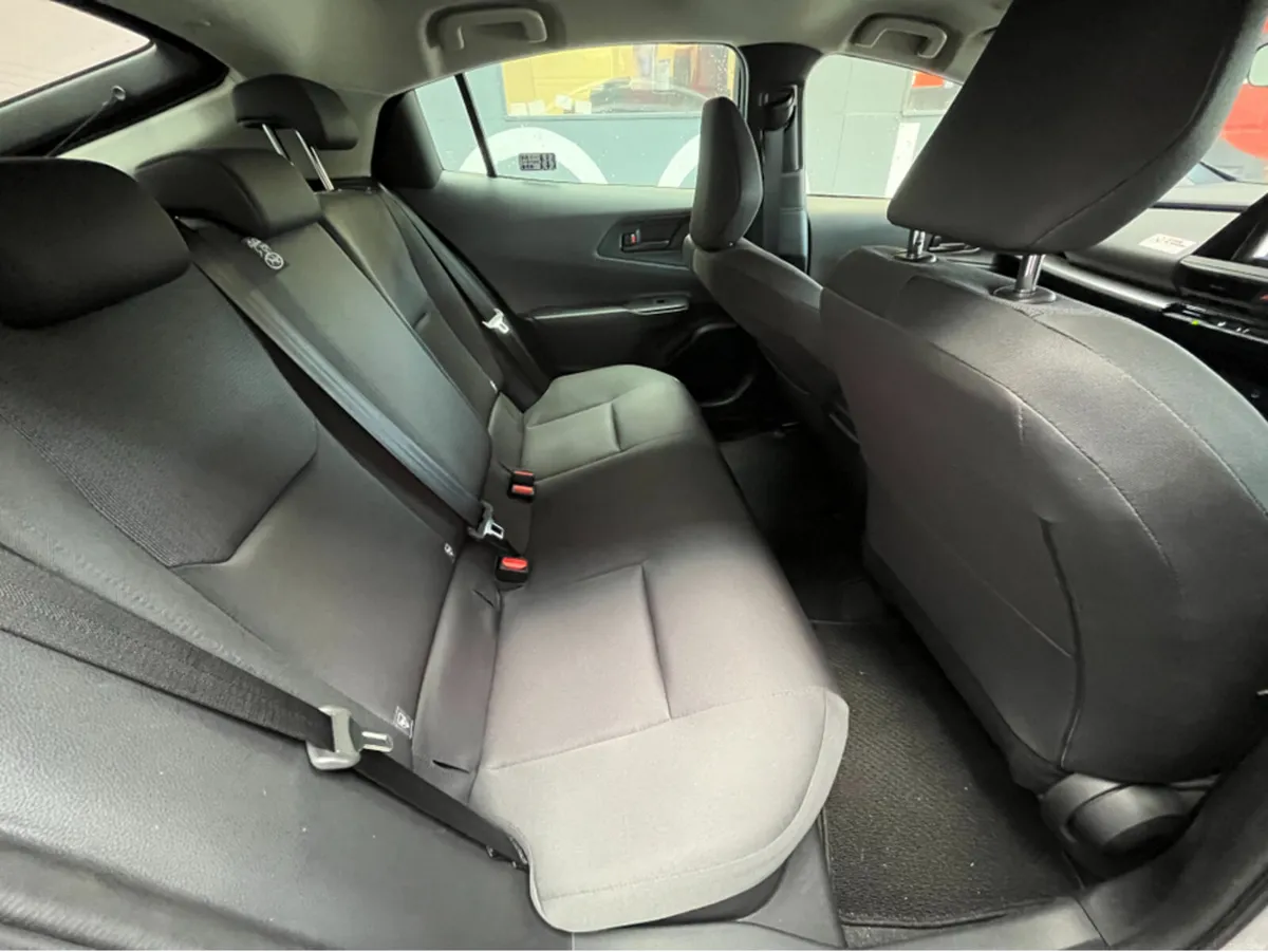 Toyota Prius €31950 2025 TOYOTA PRIUS X 1.8 AUTOMA - Image 6