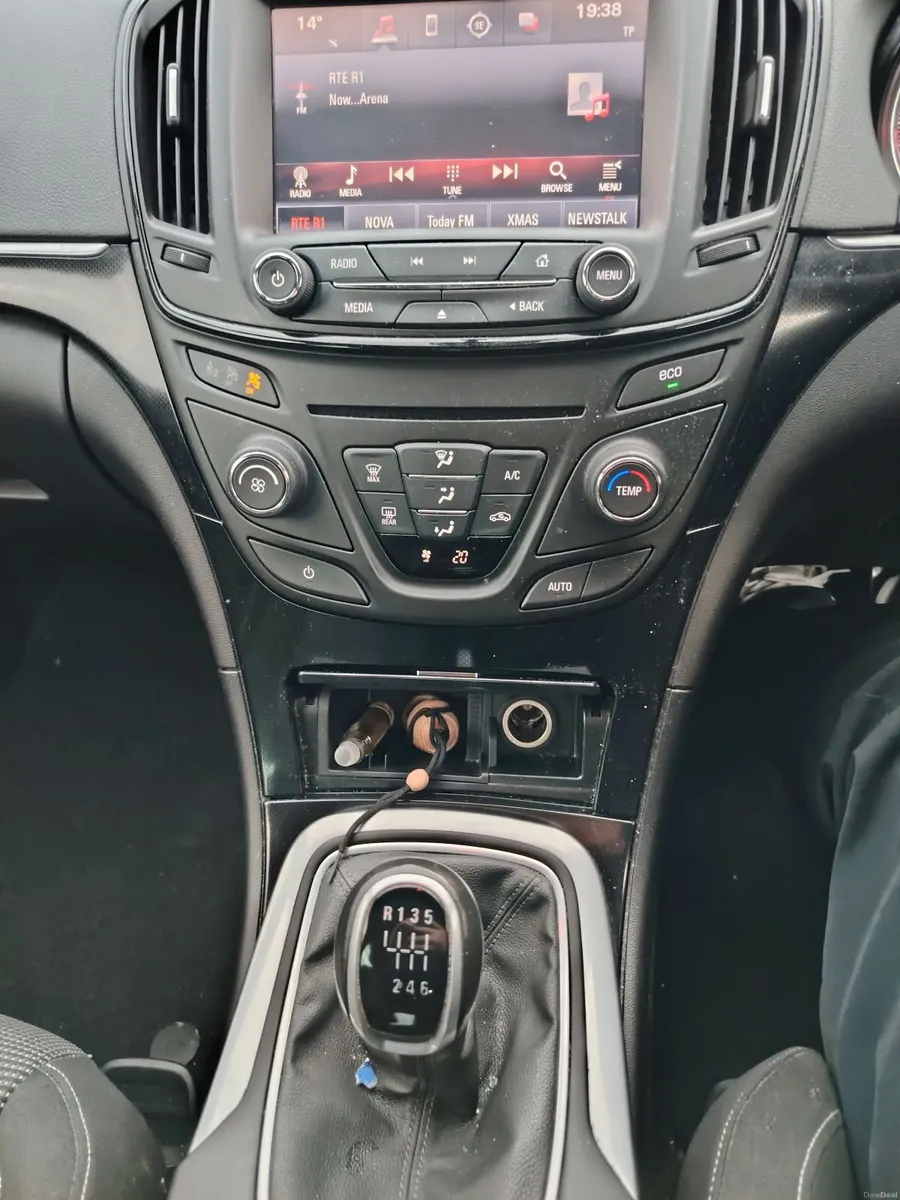 Opel Insignia 2017(final offer before trade in) - Image 3