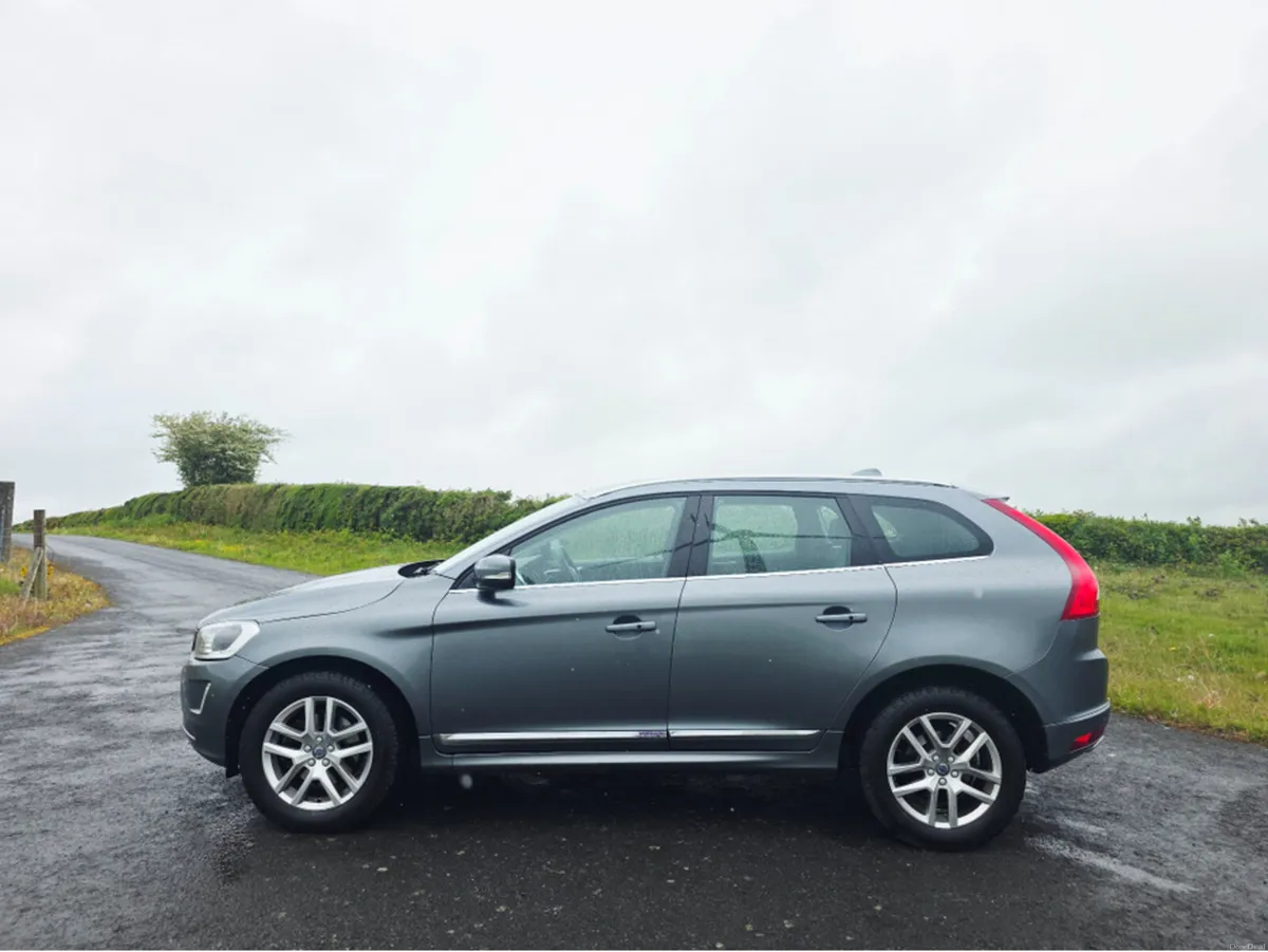 Volvo XC60 D4 SE LUXURY NAV AWD 5DR AUTO - Image 3