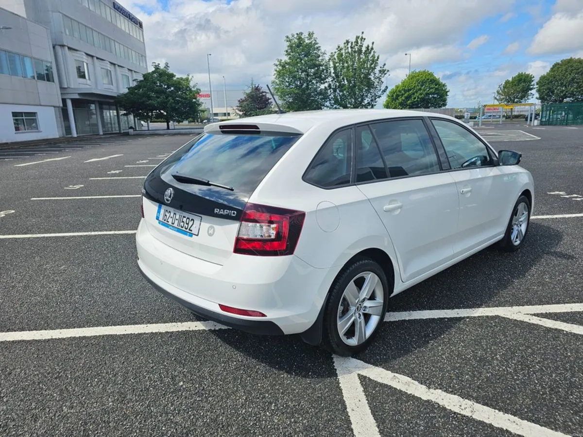 Skoda Rapid 1.2 TSI, AUTOMATIC, AMBITION MODEL, LO - Image 4