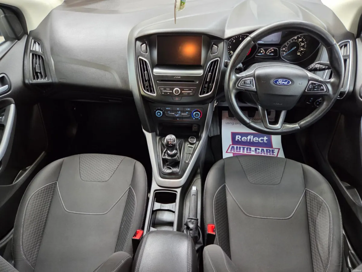 Ford Focus 1.5 TDCI ZETEC 120PS 5DR - Image 2
