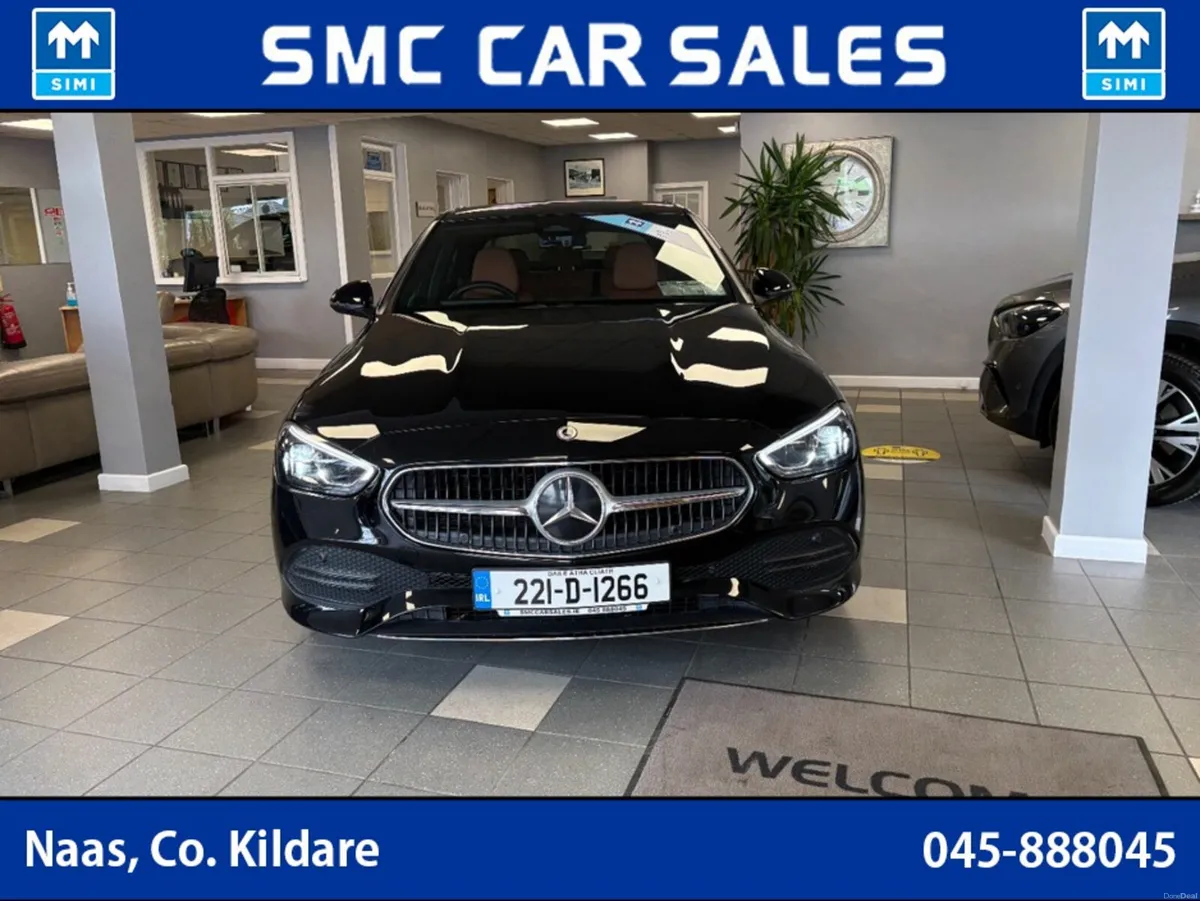Mercedes-Benz C-Class C180 AUTO 4DR - Image 2