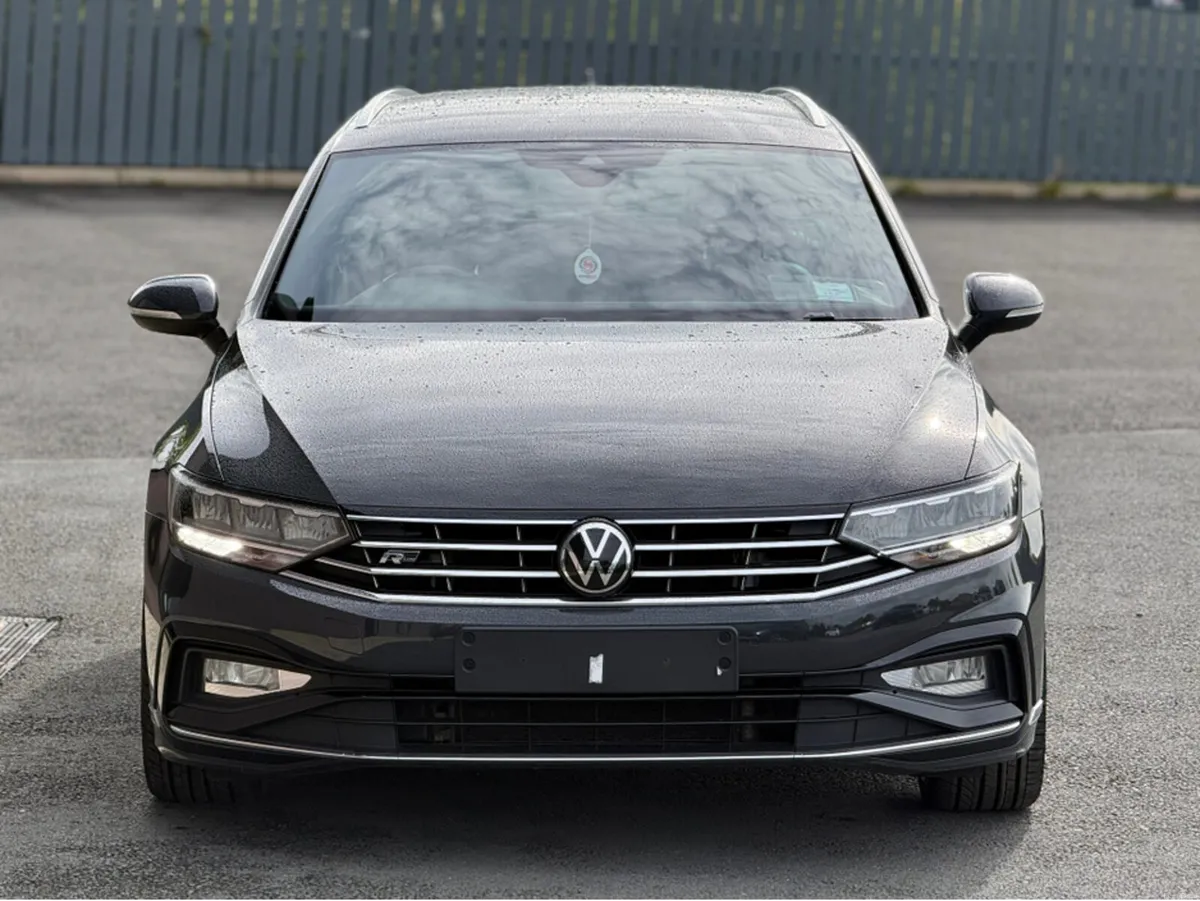 Volkswagen Passat 2.0 TDI R-LINE AUTO - Image 3