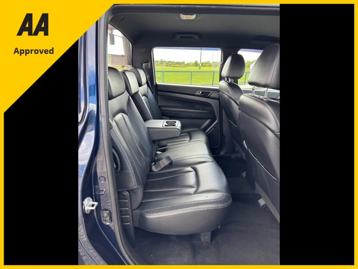 SsangYong Musso GRAND EL AT P/T 4WD 4DR AUTO 2.2 D - Image 3