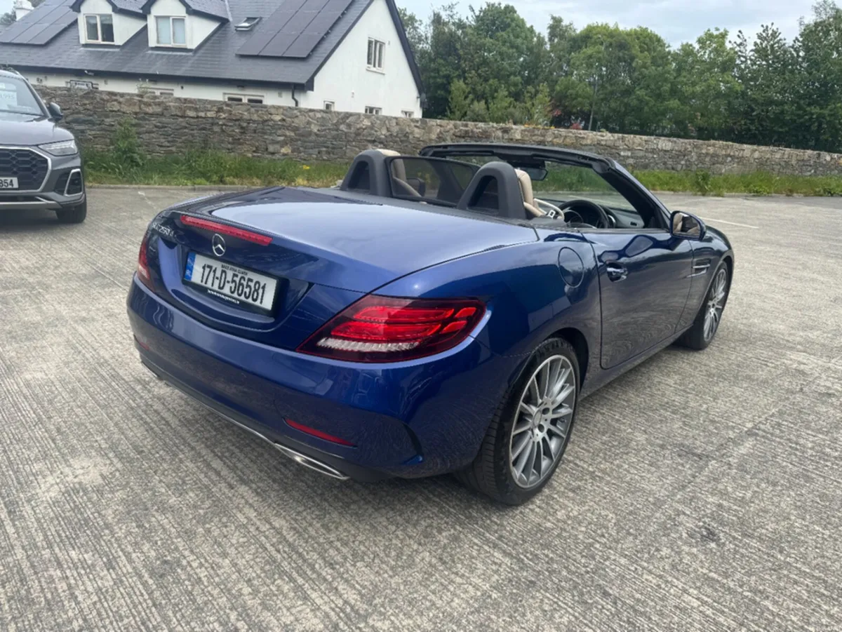 Mercedes-Benz SLC SLC250 D AMG LINE AUTO - Image 3