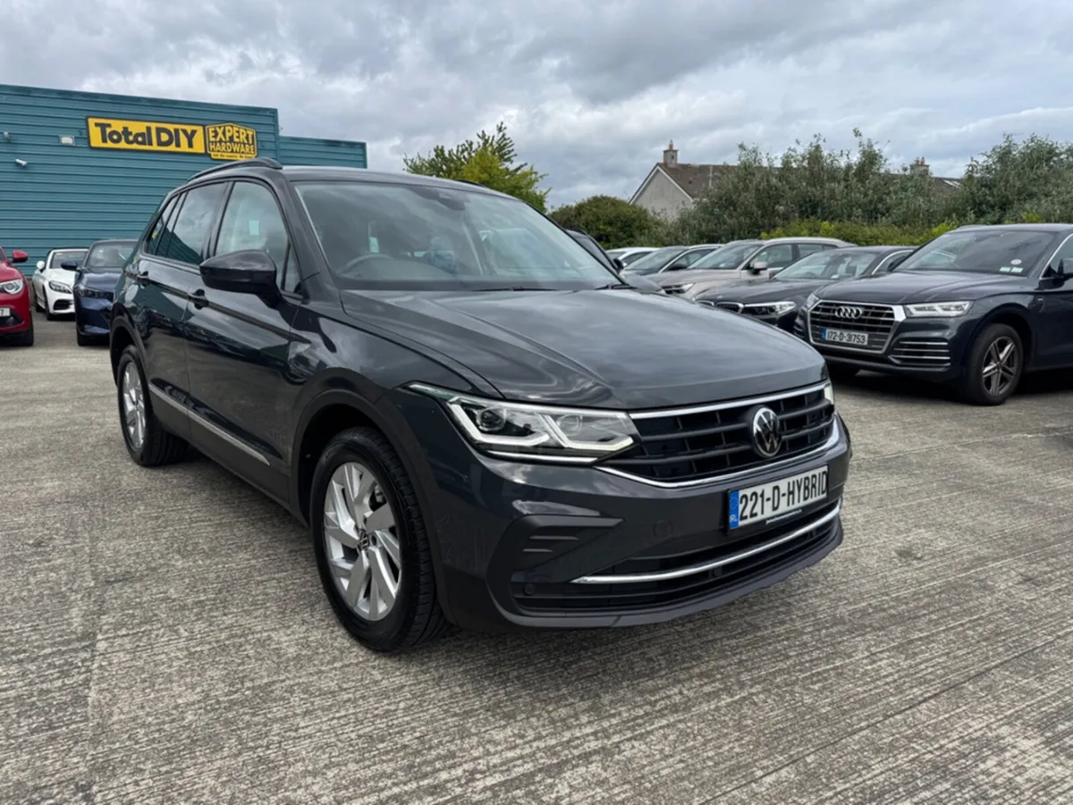 Volkswagen Tiguan LIFE TSI PHEV S-A DSG - Image 2