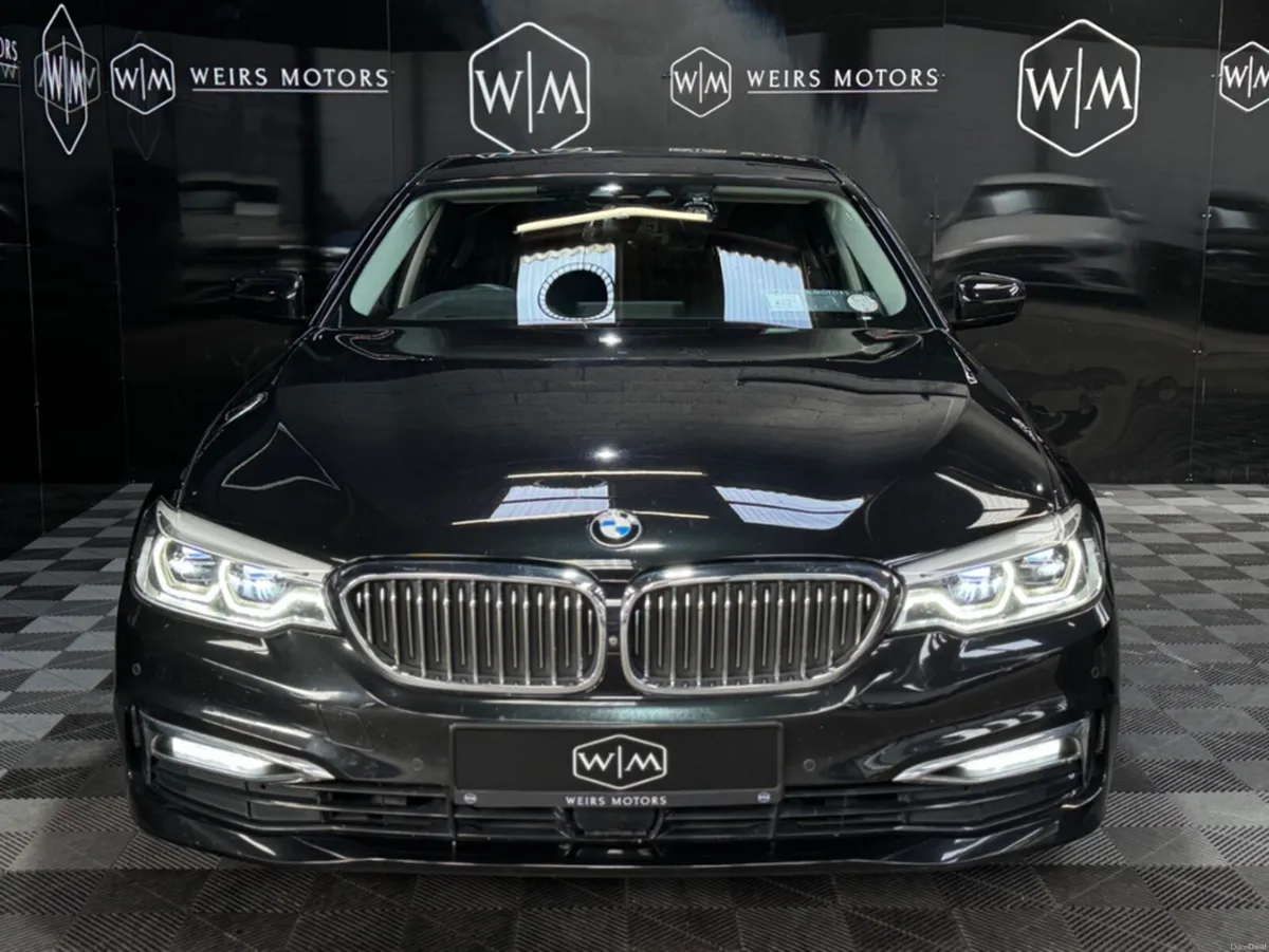 BMW 5-Series 530e LUXURY MODEL LOW MILEAGE - Image 4