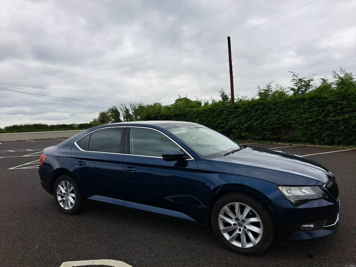 171 Skoda Superb 2.0TDI Business edition 150hp - Image 3