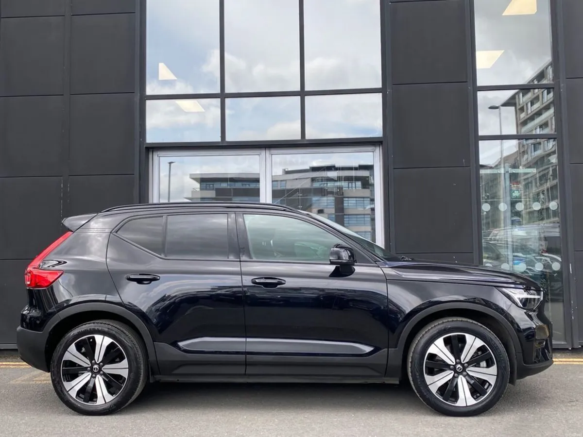 Volvo XC40 *Full Electric* Core Recharge Auto EV - Image 4