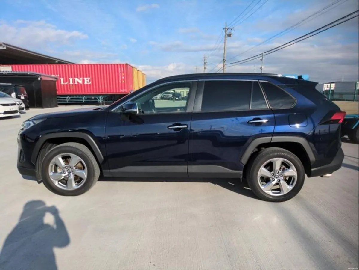 Toyota RAV4 Hybrid G 4WD - Image 2