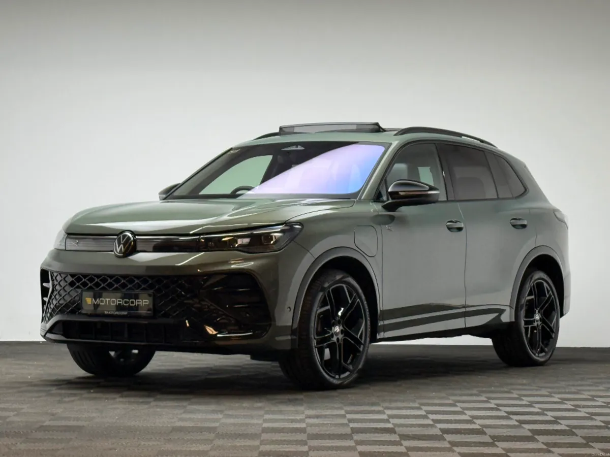 Volkswagen Tiguan R-LINE 1.5 TSI DSG PHEV *PAN ROO - Image 3