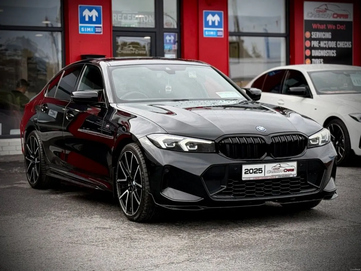 BMW 3-Series 330E M SPORT // M-PERFORMANCE PACK // - Image 3