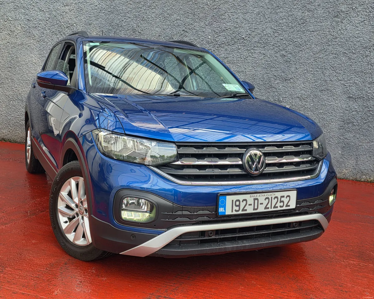 192 Volkswagen T-Cross 1.0Tsi, 50km/ immaculate - Image 2