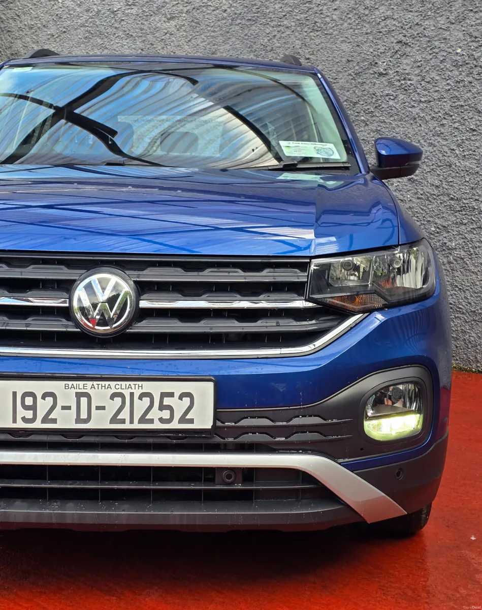192 Volkswagen T-Cross 1.0Tsi, 50km/ immaculate - Image 3