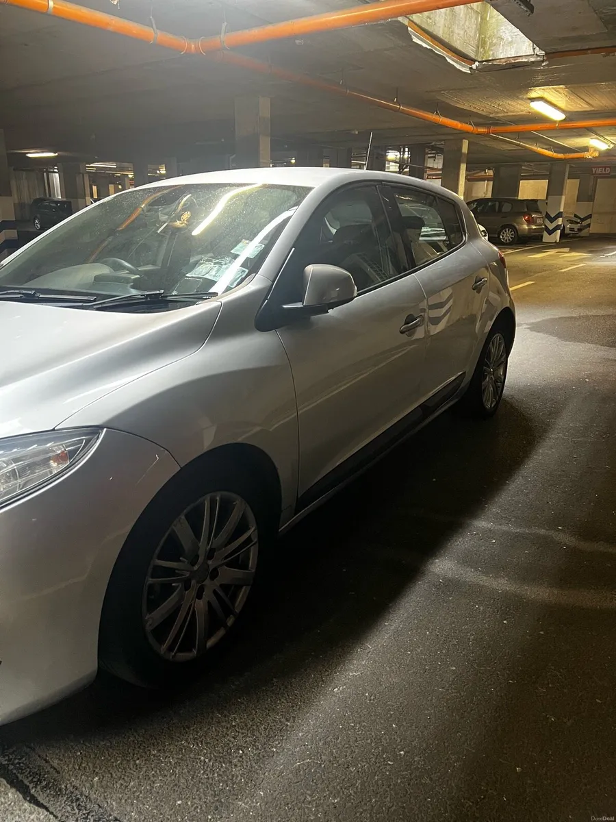 Renault Megane 2011 GT Line 1.5 Automatic - Image 3