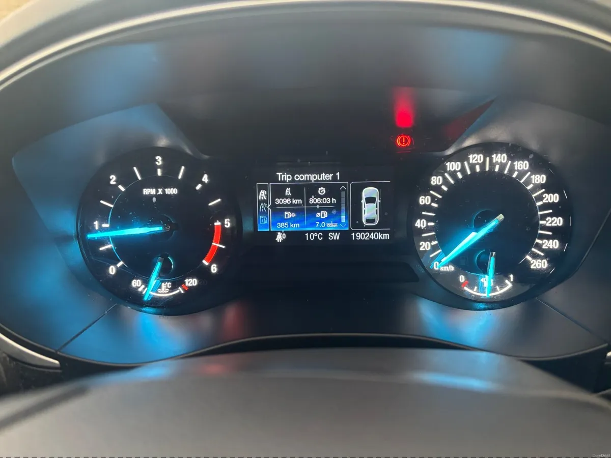 Ford Mondeo 2018 - Image 2