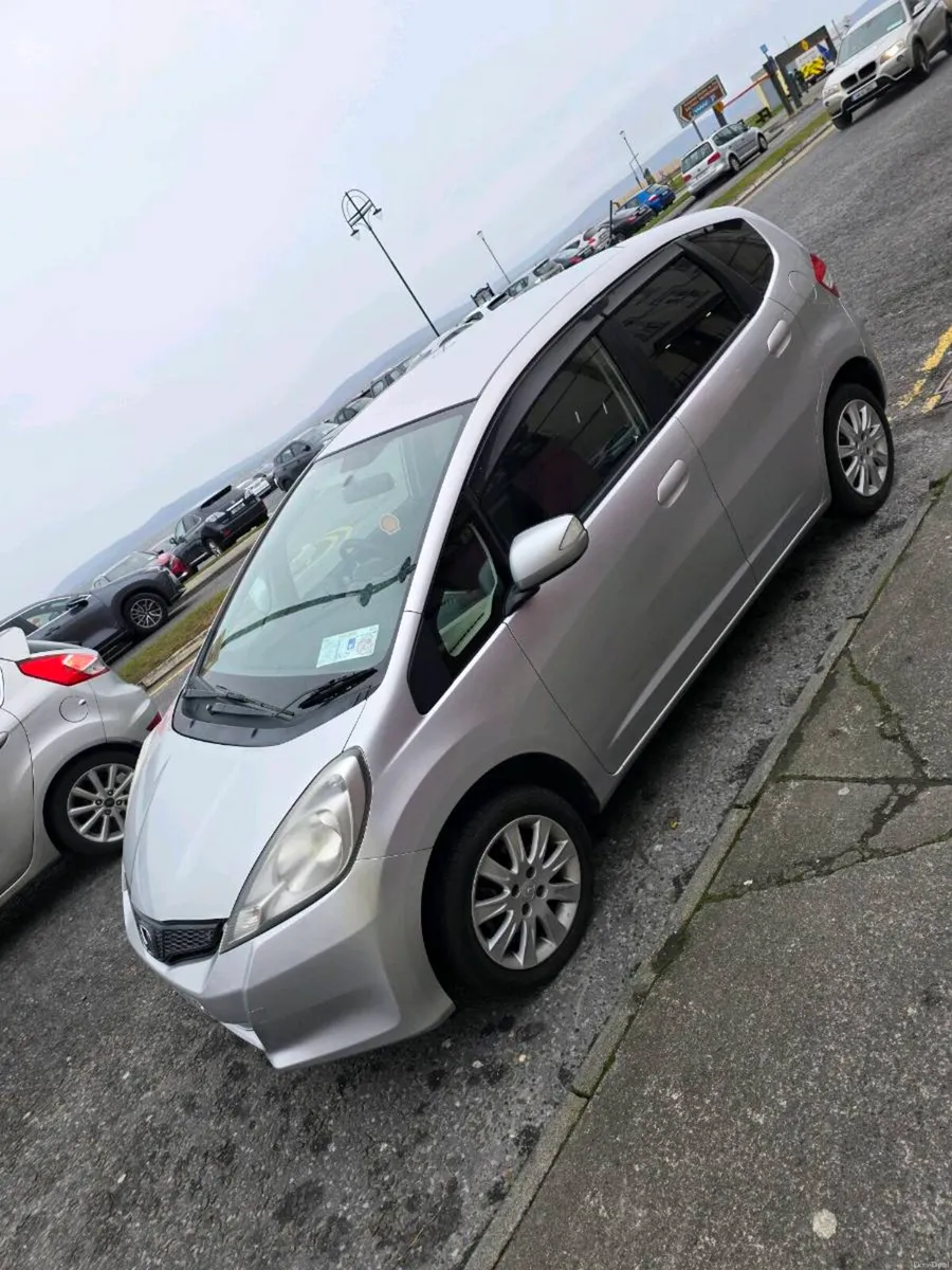 Car - Image 4