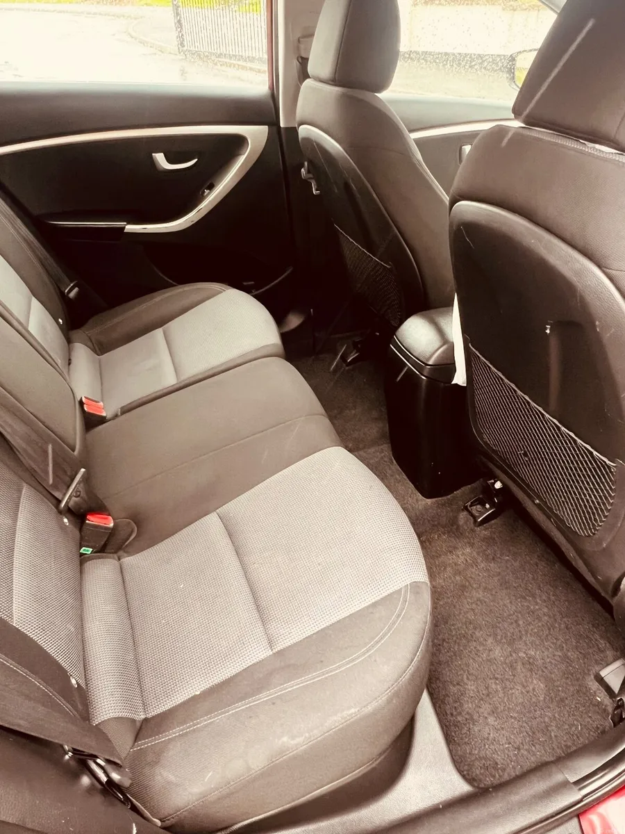 Hyundai i30 2017 - Image 2
